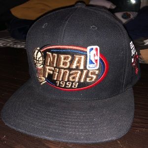 1998 nba finals Chicago bulls Mitchell & ness hat
